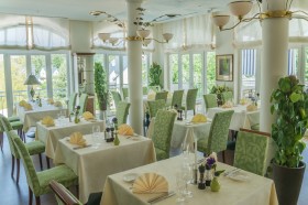 Sedia imbottita THEA