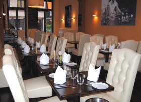 Sedia imbottita MELA