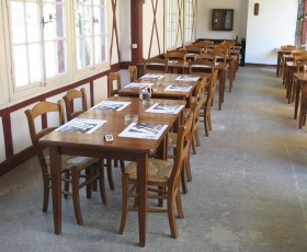 Sedia rustica per gastronomia con sedile in paglia MARO RS