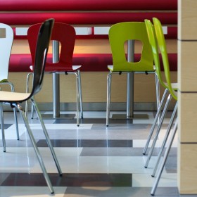 Sedia impilabile moderna con scocca in legno JULIA HPL